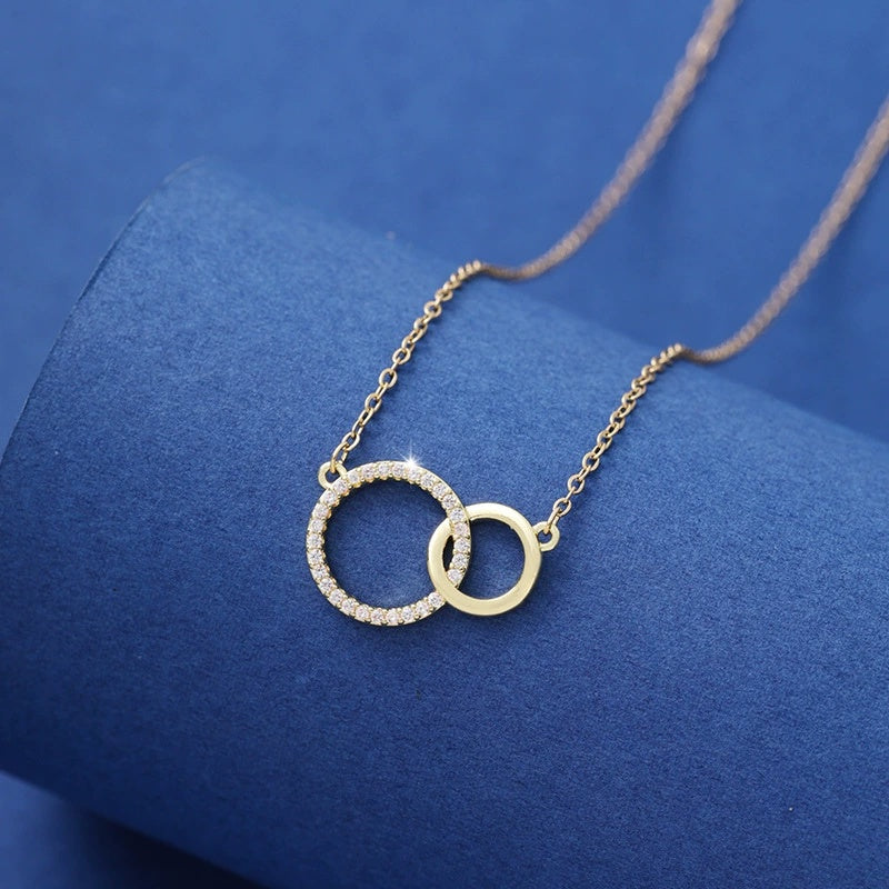 Women's Simple Design Asymmetrical Size Double Ring Clavicle Necklace Versatile