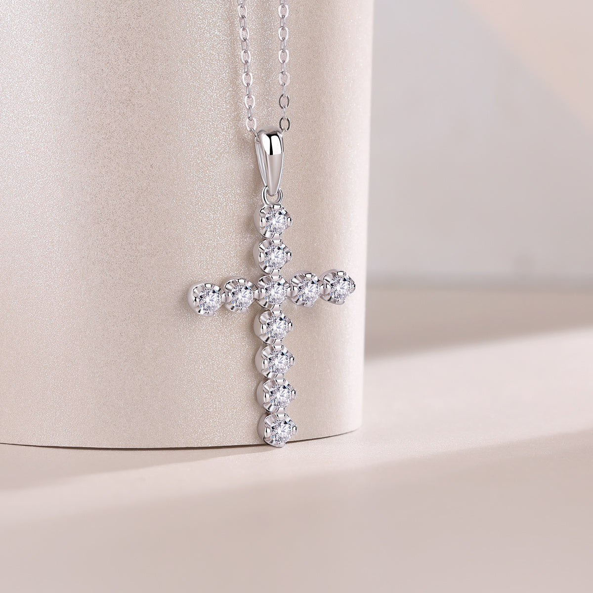 Entrust Luxury Fashion Diamond Pendant Necklace Set With Mosan Diamond Silver Ornaments